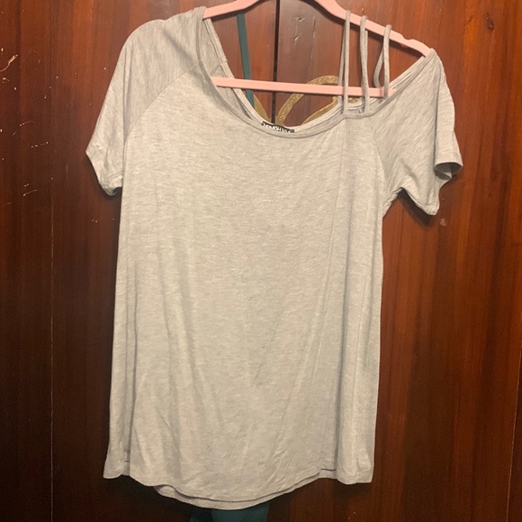 Women’s Gray Cut Out Top -  Small - Picture 1 of 3